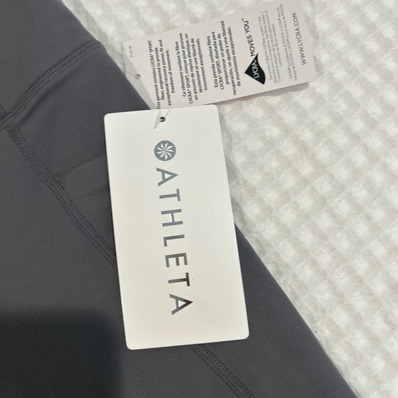 Athleta nwt Salutation slash pocket leggings - Picture 4 of 8